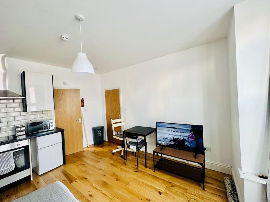 Se4, Self Contained Studio Flat. London Exteriör bild